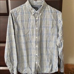 Men’s long sleeve grey plaid button down shirt